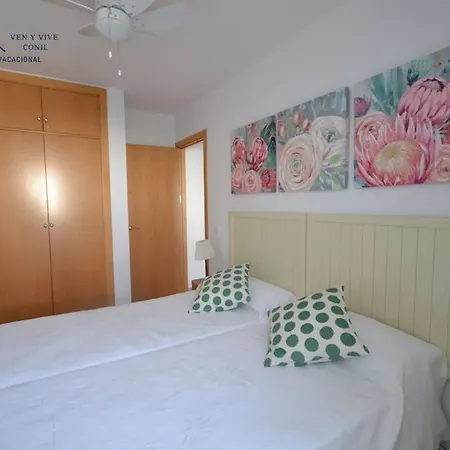 Holiday home Adosado Familiar Con Piscina Y Terraza Cadiz